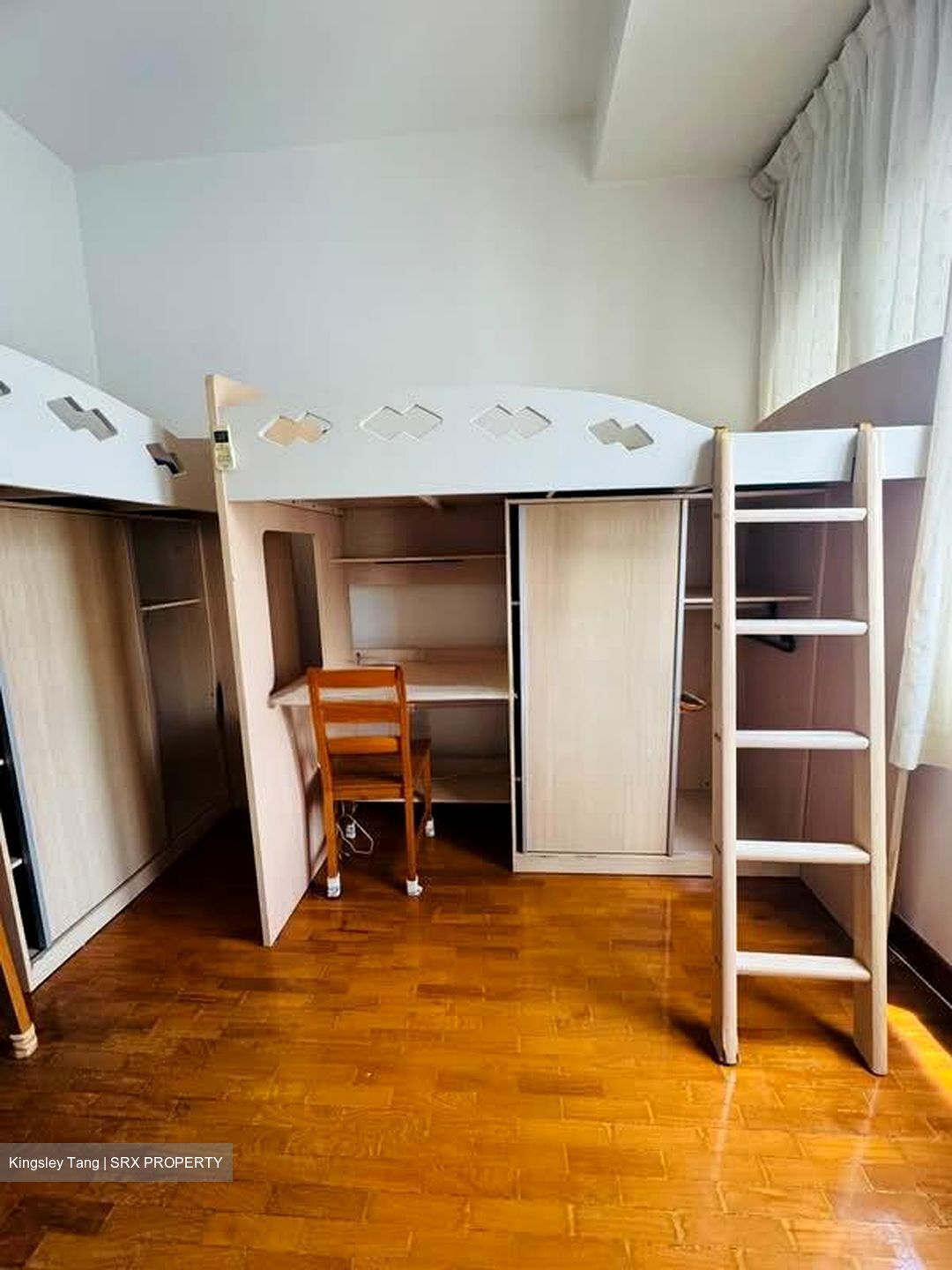 Dmanor (D16), Terrace #540364101